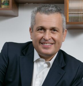 Picture of Enrique Dominguez